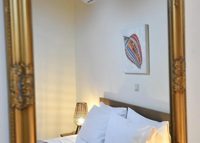 Dionysus Seaside Villa *